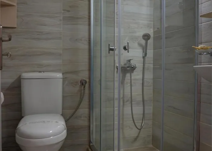 Ξενοδοχείο Liprando 2*